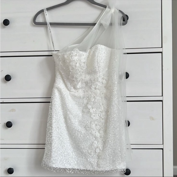 Azazie Lorie white flower micro dress NWOT - Picture 8 of 10